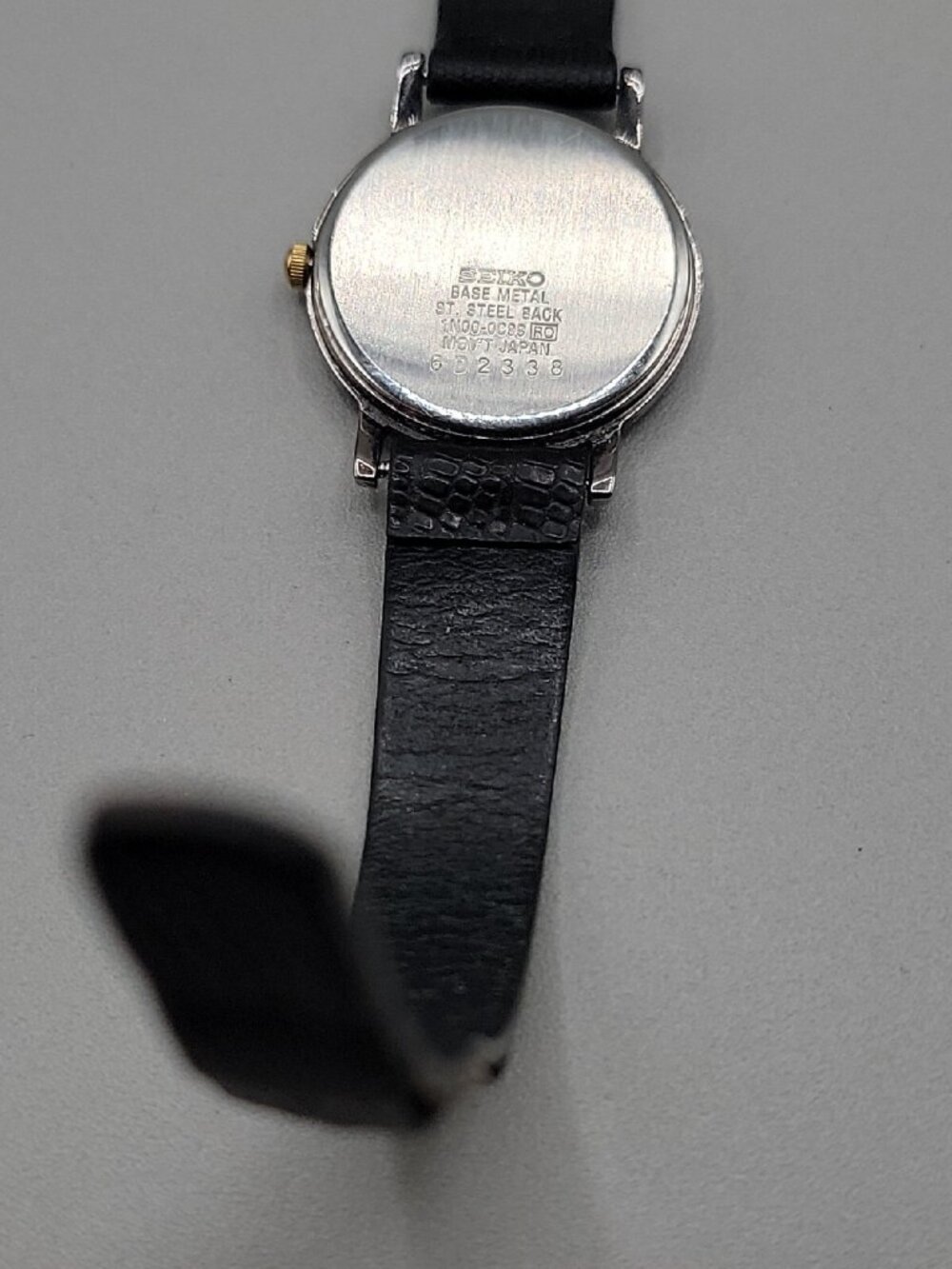 Vintage Seiko 1N00-0C99 Ultra Slim Minimalist Watch Diamond Accent 26mm 7" - Picture 14 of 16
